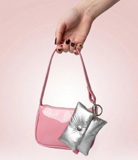 Womanizer Snap Pouch Silver - etui podrożne, srebrne, 11,5x9,5 cm